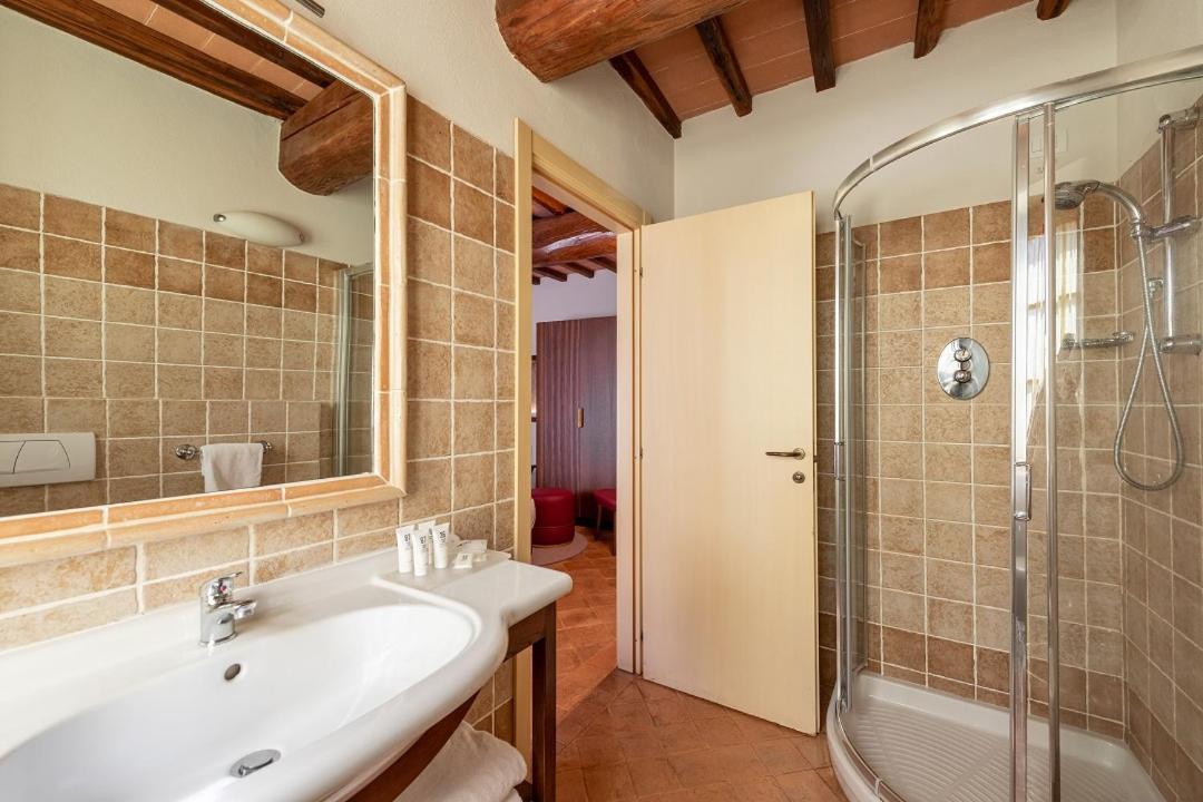 Hotel Borgo Di Celle Città di Castello Camera foto