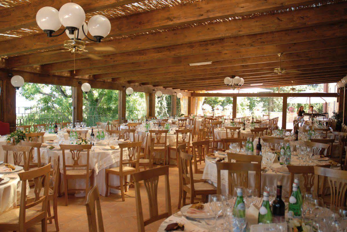Hotel Borgo Di Celle Città di Castello Esterno foto